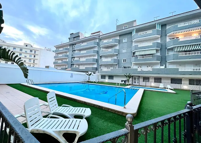 Sunny Escape In El Campello